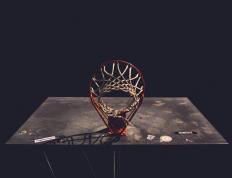 蒂姆新星比赛局势复杂表现突出，尤文图斯前途光明！引发球迷热议